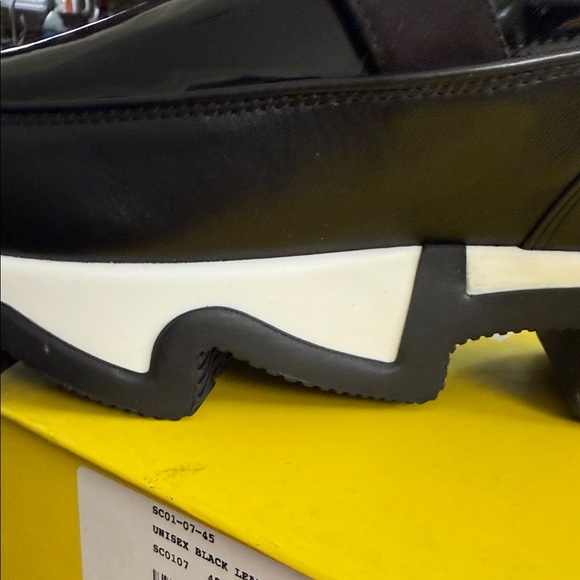 iRi Black Patent Leather Ankle Boots - Picture 4 of 5